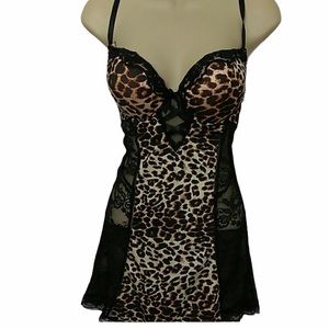 Black Fuchsia Leopard print night gown Negligee